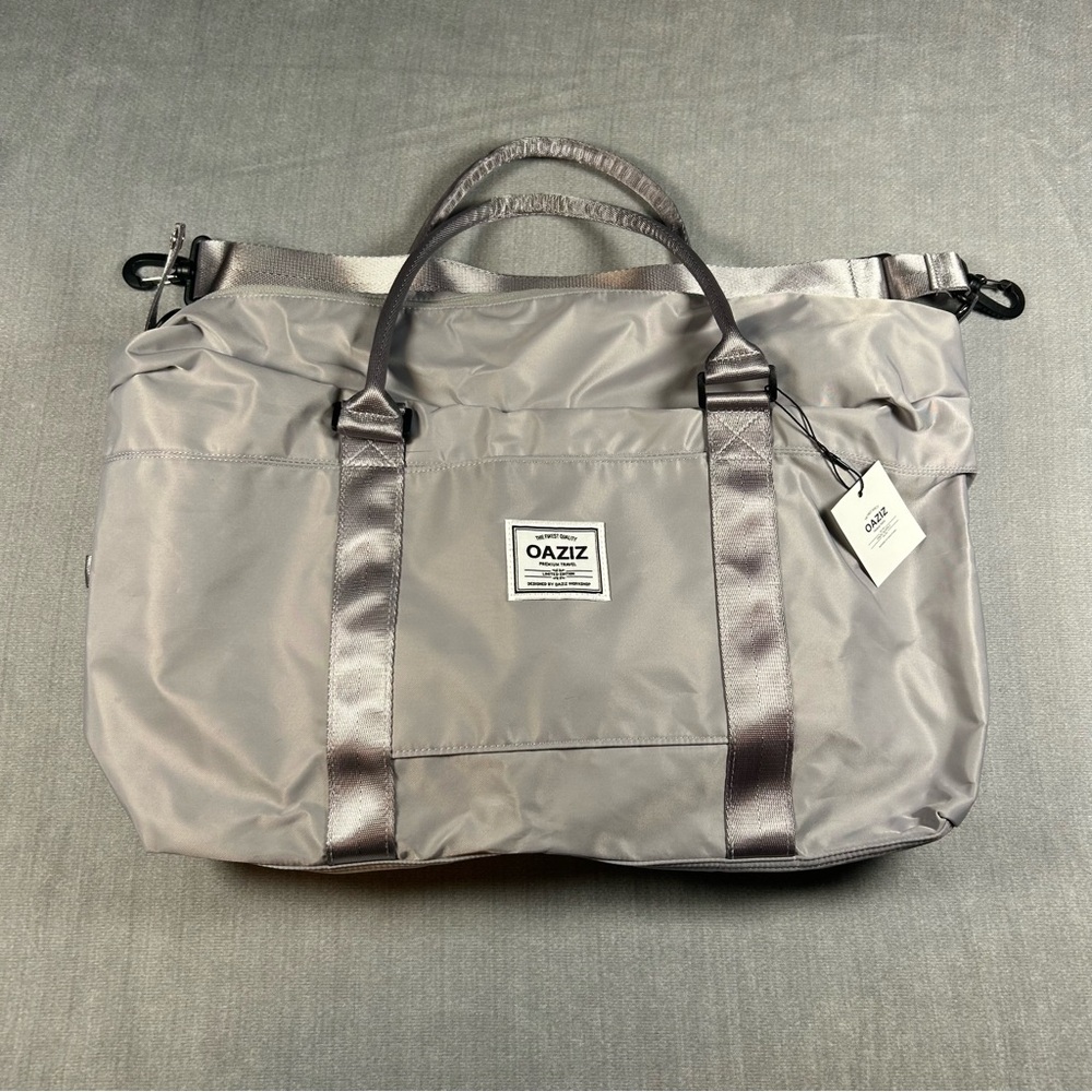 OAZIZ Premium Travel Duffel Bag Silver Gray Nylon Weekender Gym Bag NWT